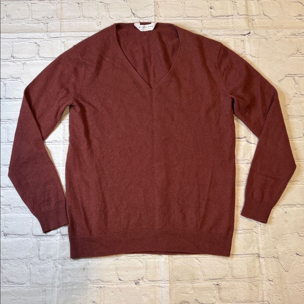 Everlane 100% Cashmere V-Neck Sweater - Picture 2 of 12